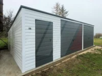 Garáž z trapézového plechu bílá 8m x 6m grafitové brány