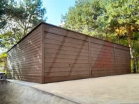 Trojgaráž z trapézového plechu ořech 9m x 6m