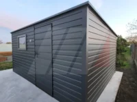 Zahradní nářaďový domek 5m x 4m se střechou se sklonem dozadu