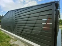 Plechová garáž 9m x 6m s technickou místností 2m x 6m