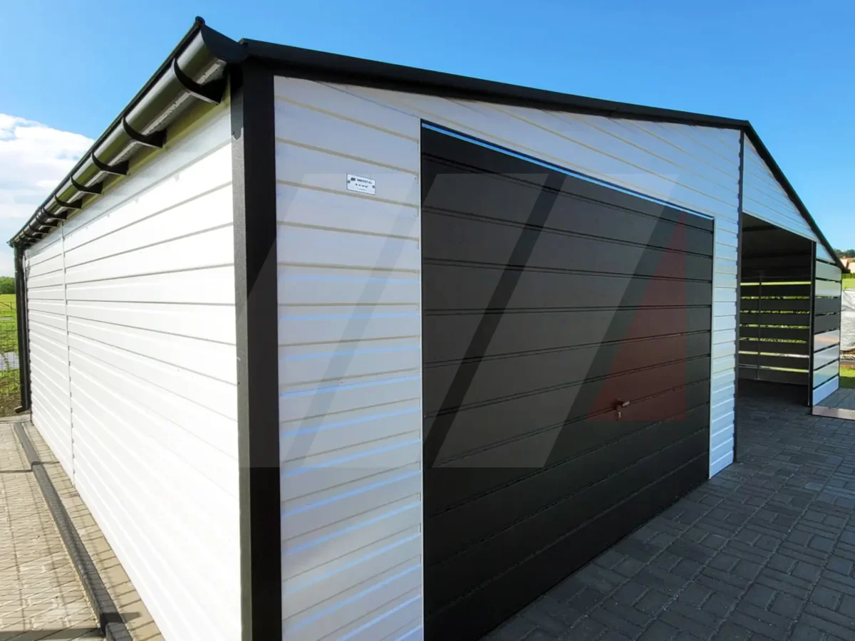 Plechová garáž 9m x 6m s technickou místností 2m x 6m