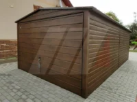 Garáž z trapézového plechu se sedlovou střechou ořech 3m × 5m