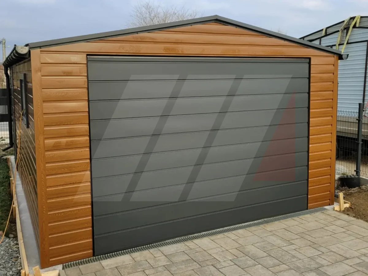 Plechová garáž se sedlovou střechou zlatý dub 4m x 6m