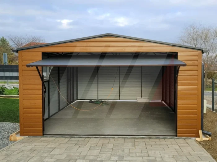 Plechová garáž se sedlovou střechou zlatý dub 4m x 6m