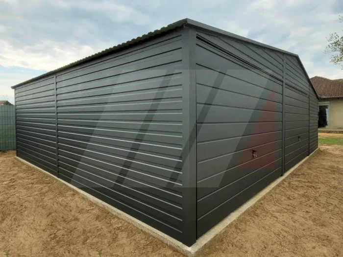 Plechová dvoustanovišťová garáž 8m x 5m grafitová s výklopnými vraty