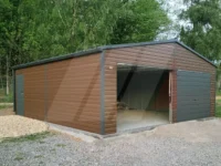 Dvojgaráž z plechu ořechová 7m x 6m výklopné brány