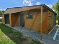 Dvoupodlažní plechová garáž 9m x 6m s přístřeškem a nikou