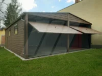 Dvojitá plechová garáž ořechová 6m x 6m sedlová střecha