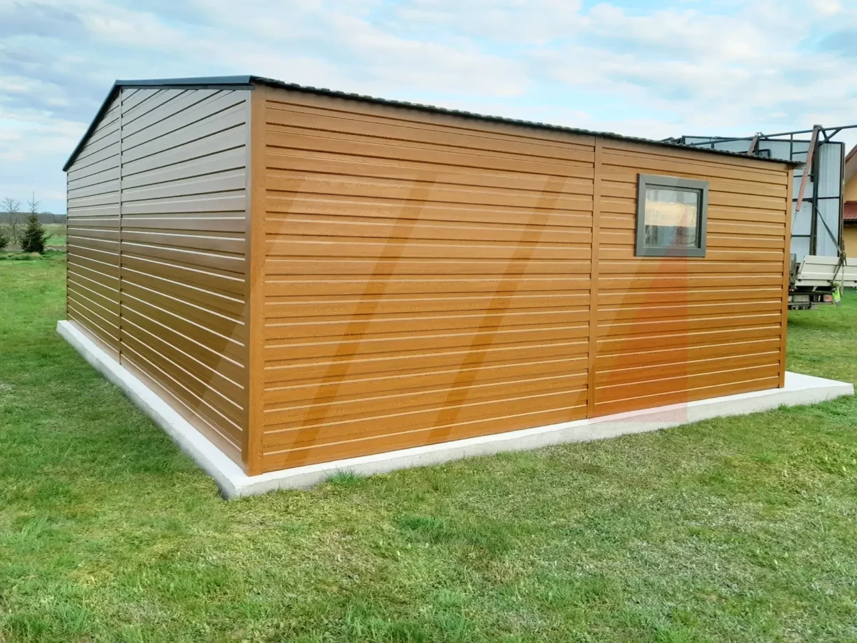 Dvojitá plechová garáž zlatý dub 7m x 6m antracitové brány