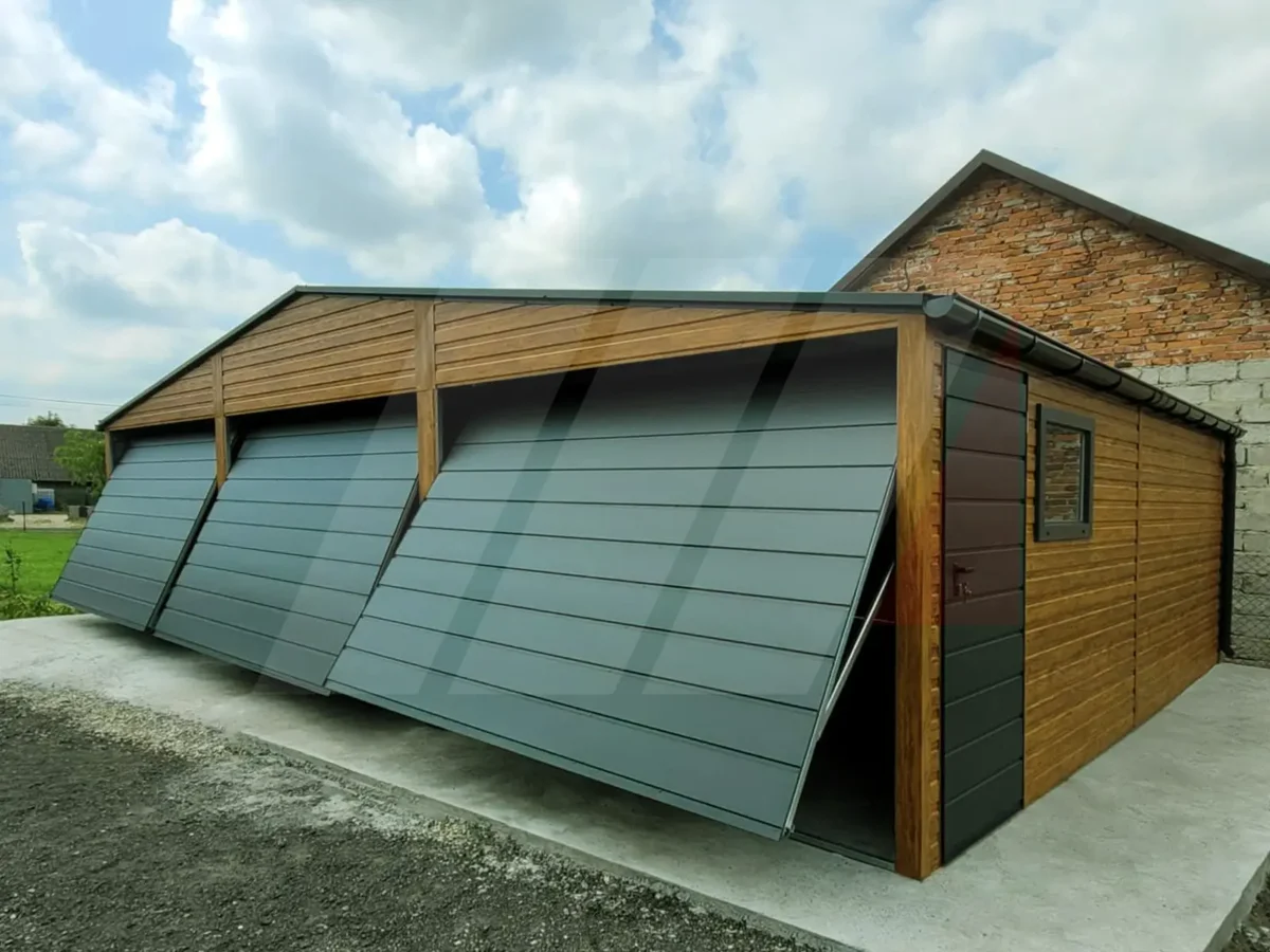 Plechová třístanovištní garáž 9m x 6m v provedení Multigloss