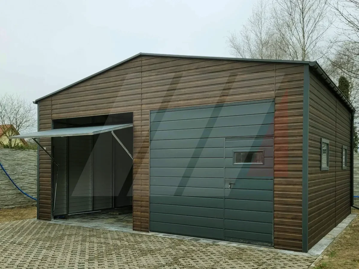 Skladová hala se sedlovou střechou 8m x 6m, vrata výklopná