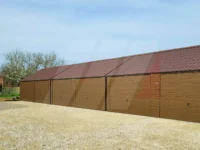 Skladová hala ořech 21m x 6m se šesti výklopnými vraty